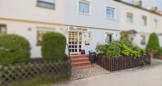 von_poll_real_estate_property_25431034_image_1