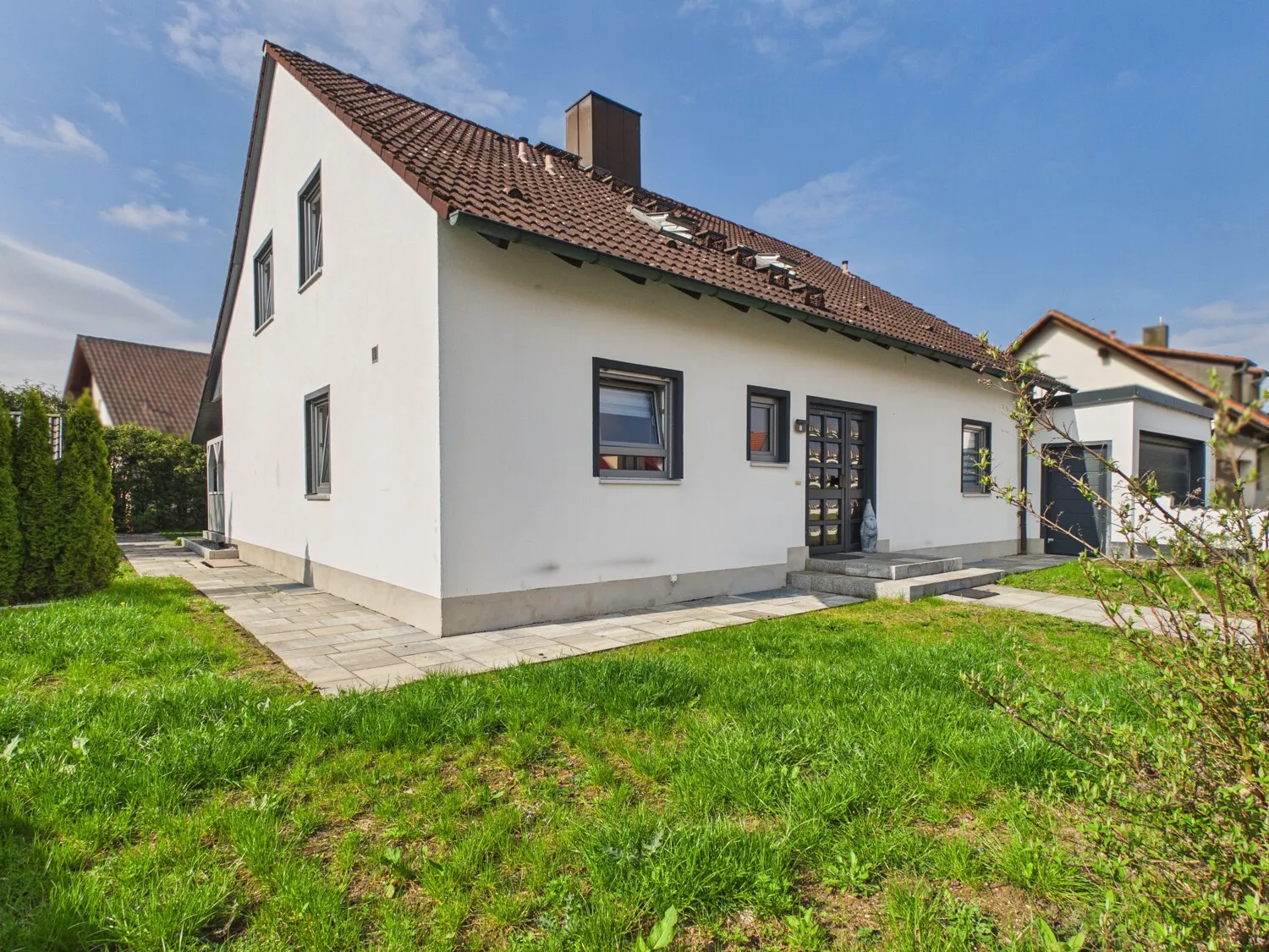 Außenansicht von vorne