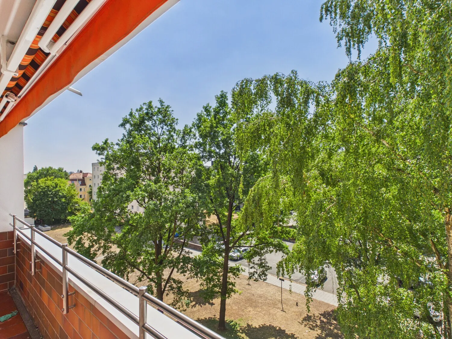 Blick von Balkon - 4. OG
