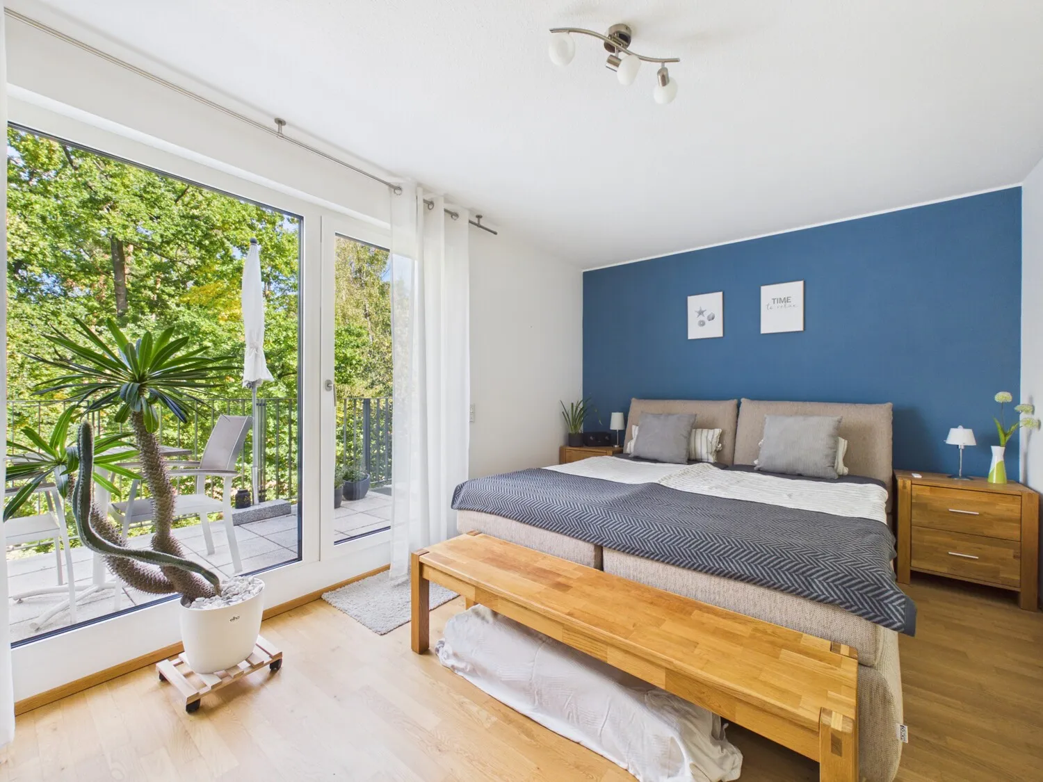 Schlafzimmer mit Nord-Ostbalkon