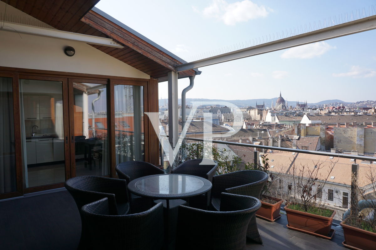 3 bedroom penthouse style apartment for long term rent in the very heart of city center