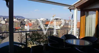 von_poll_real_estate_property_HU22439285_image_1