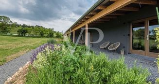 von_poll_real_estate_property_HU23439370_image_17
