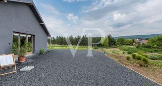von_poll_real_estate_property_HU23439370_image_27