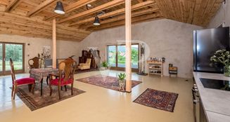 von_poll_real_estate_property_HU23439370_image_26
