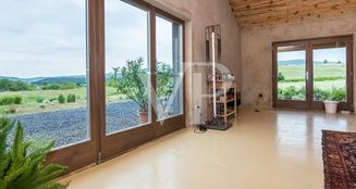 von_poll_real_estate_property_HU23439370_image_23