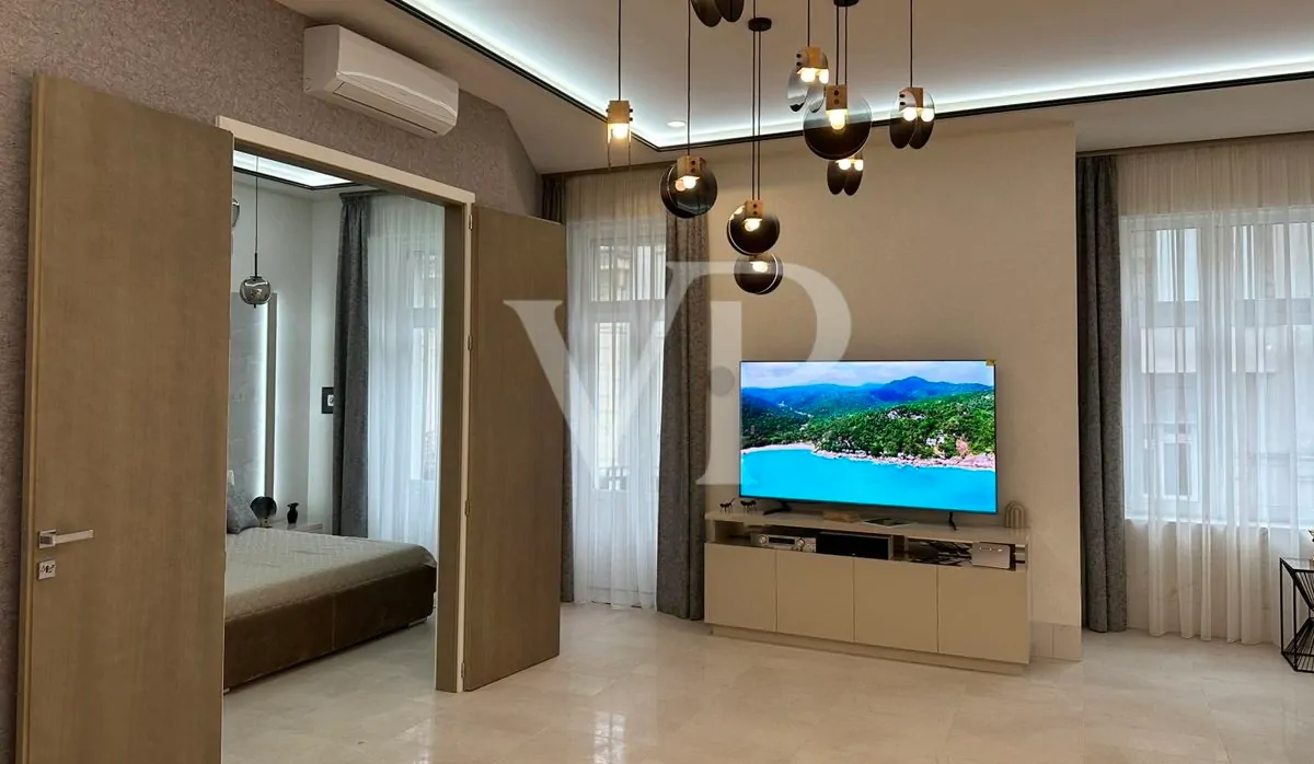 20230512_174834989_iOS (1) (1) (1) (1) (1)