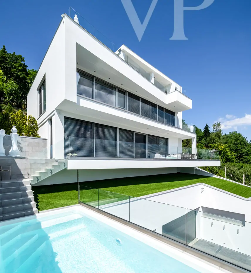 f5f8a428e3e611f54640a685e5c19432_fit