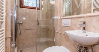 von_poll_real_estate_property_HU24439423_image_15