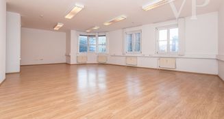 von_poll_real_estate_property_HU24439426_image_16