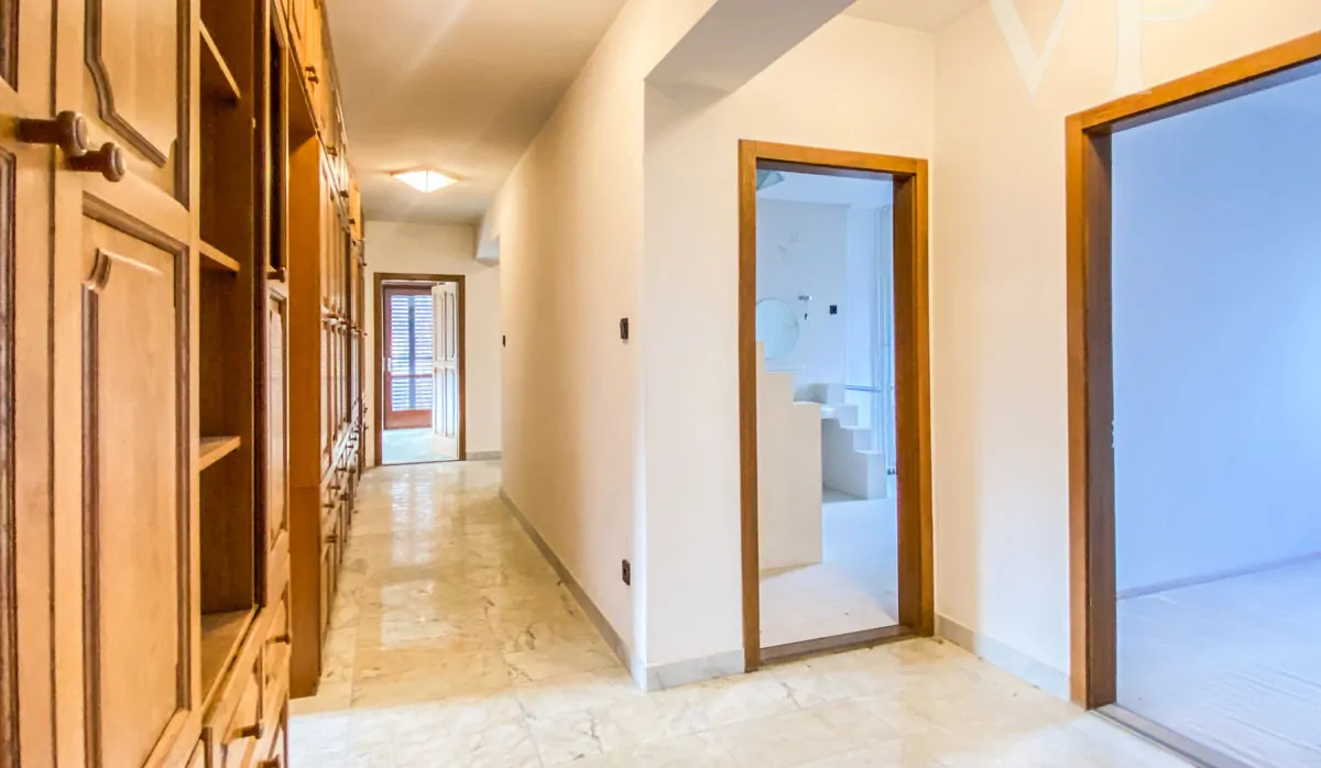 3965BE7E-2C87-406A-92BF-998D474C6978