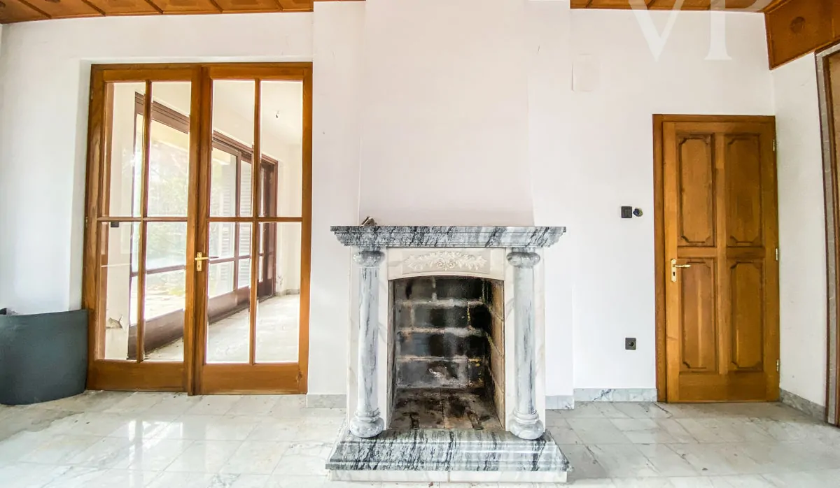 E28AB0D8-E0B0-423D-836A-503AE7AE6A13