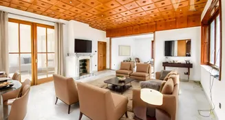 von_poll_real_estate_property_HU24439430_image_0