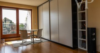 von_poll_real_estate_property_HU24439458_image_5