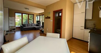 von_poll_real_estate_property_HU24439458_image_11