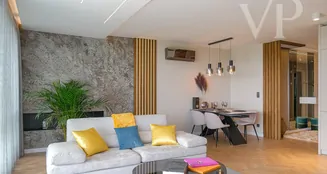 von_poll_real_estate_property_HU24439463_image_2