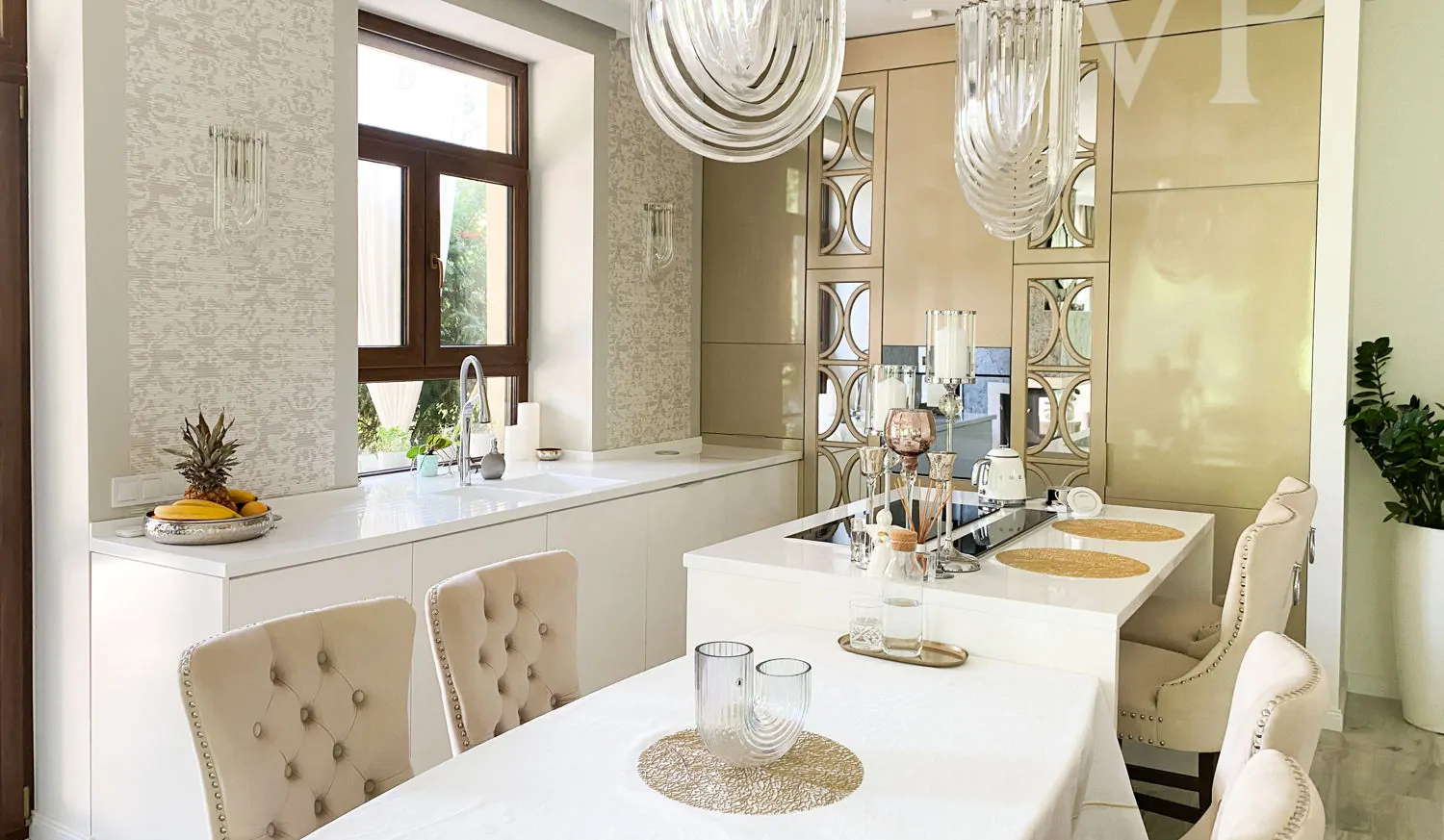 109AE892-1B75-43C0-960E-C1F7E8EB71EA