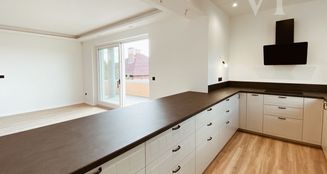 von_poll_real_estate_property_HU24439472_image_8