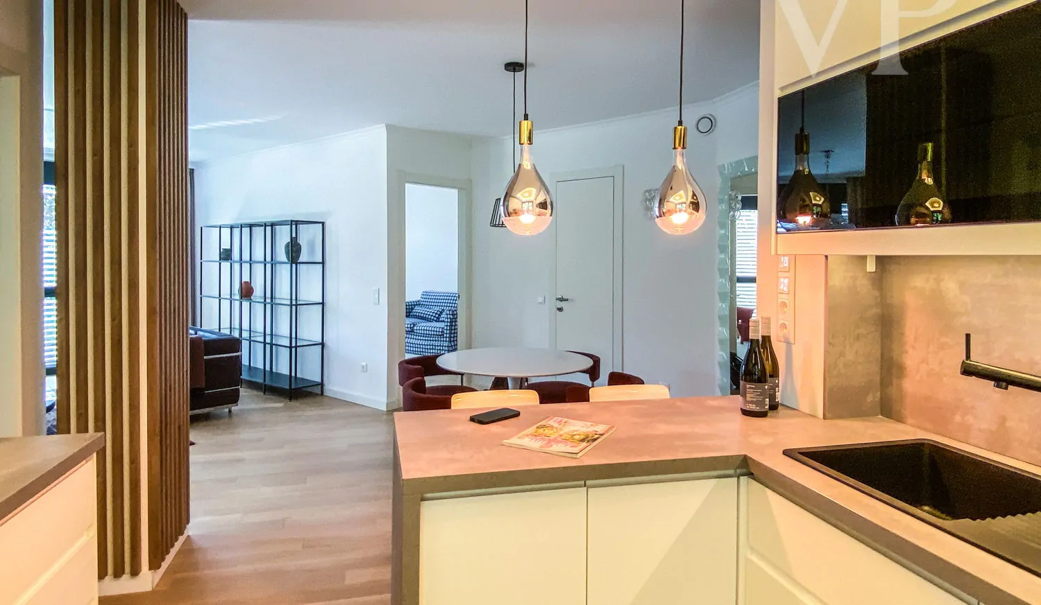 95559D74-2261-4EB1-862D-B19449ED45E9