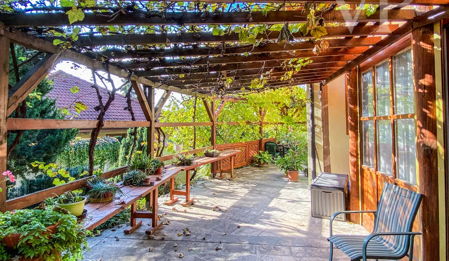 AF47E463-B2AB-4B67-AA30-86FE8FB19A54