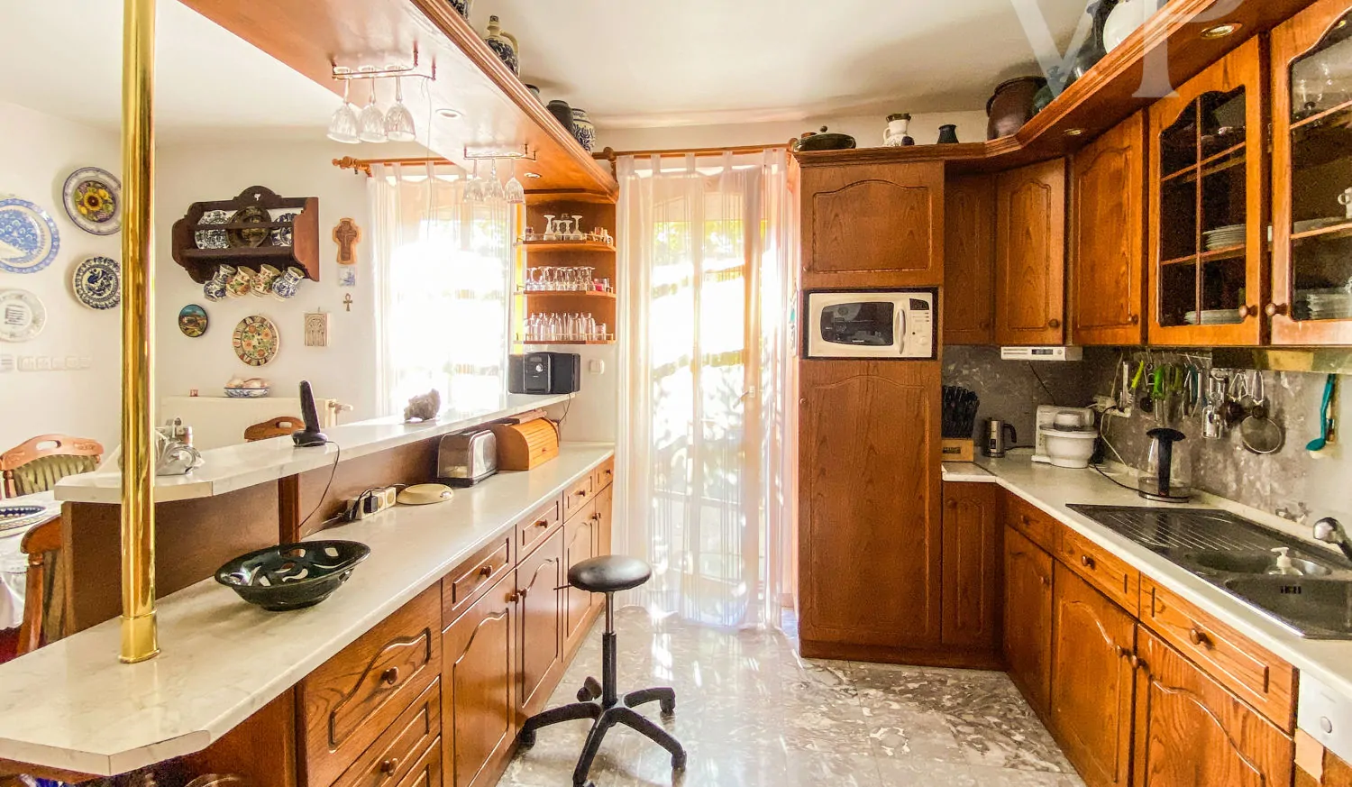 C90CF5A8-E0F3-4EDA-9C3D-4948AA88B5E9