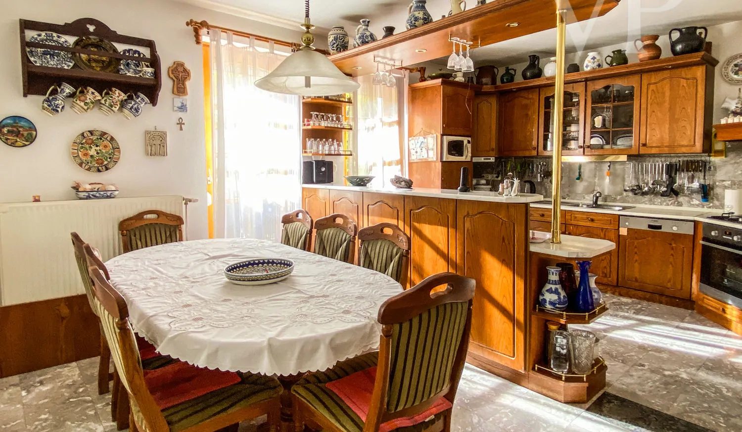 3E6D8318-DCCF-4AF3-A998-5D9E2CE9B8FB