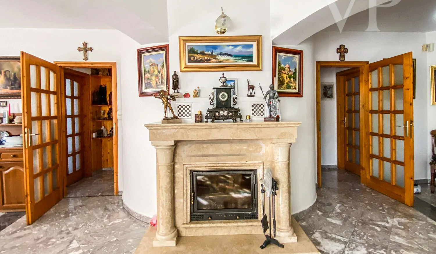 FA5DFC67-92BE-4823-8C86-9F30FF04544E