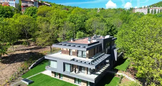 von_poll_real_estate_property_HU25439501_image_0