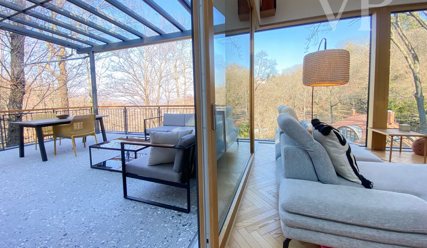 5F046FEE-3E5C-42E9-8667-9D82466F5DE8