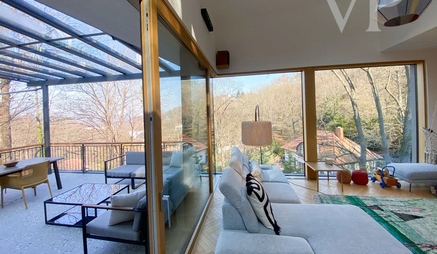 390AF76A-A5DD-41A0-BDE8-DA6AEA76C42E