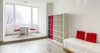 von_poll_real_estate_property_HU25439518_image_2