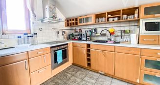 von_poll_real_estate_property_HU25439521_image_5