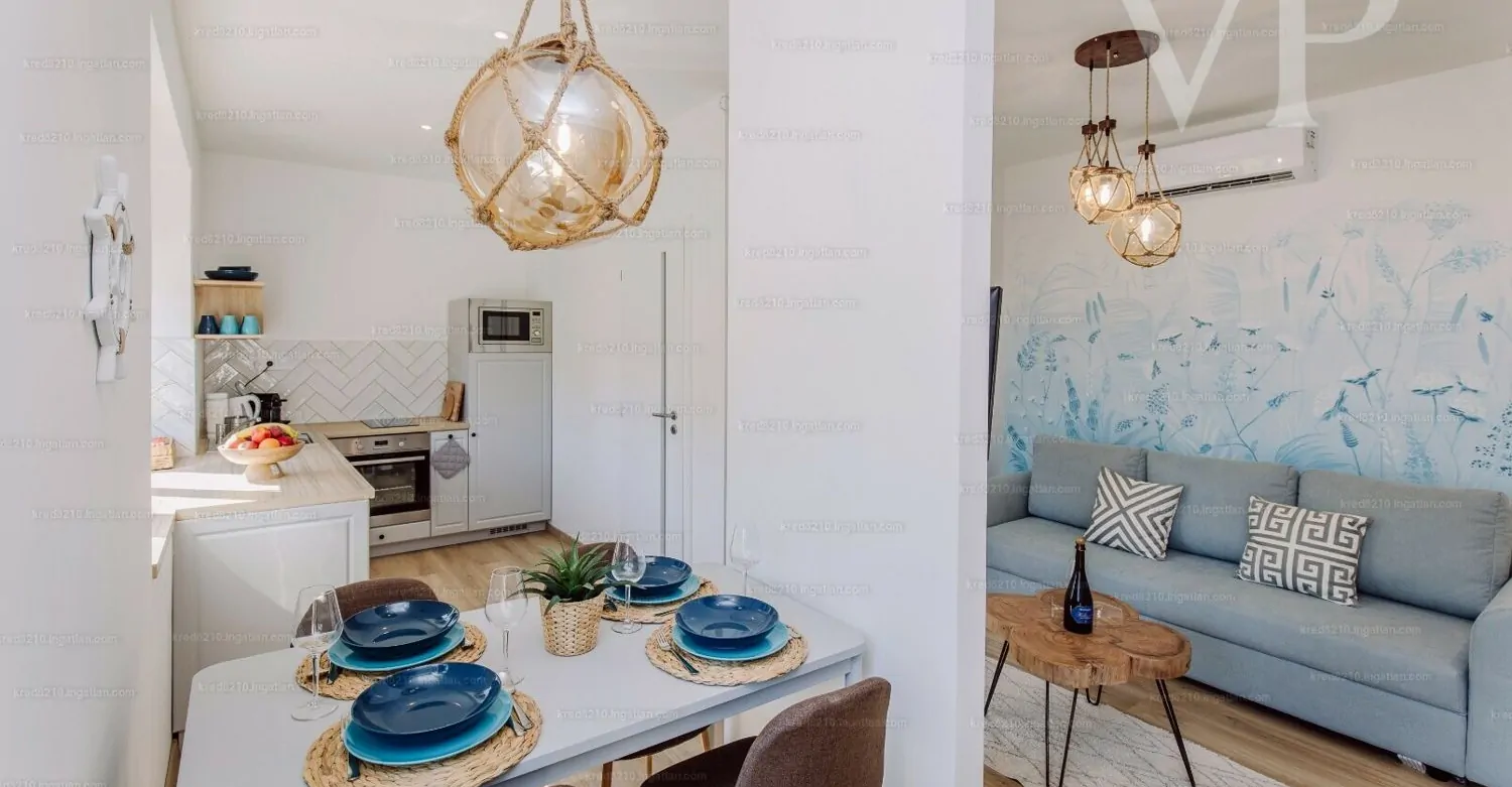 32826558_214923361_hd