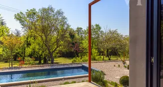 von_poll_real_estate_property_HU25439536_image_2