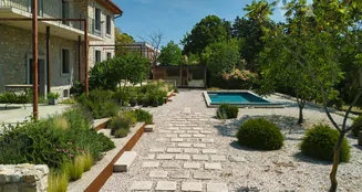 von_poll_real_estate_property_HU25439536_image_3