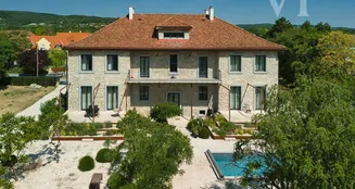 von_poll_real_estate_property_HU25439536_image_0