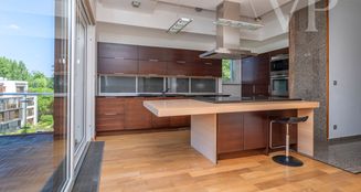 von_poll_real_estate_property_HU25439539_image_13