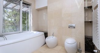 von_poll_real_estate_property_HU25439539_image_19