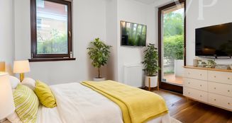 von_poll_real_estate_property_HU25439541_image_1