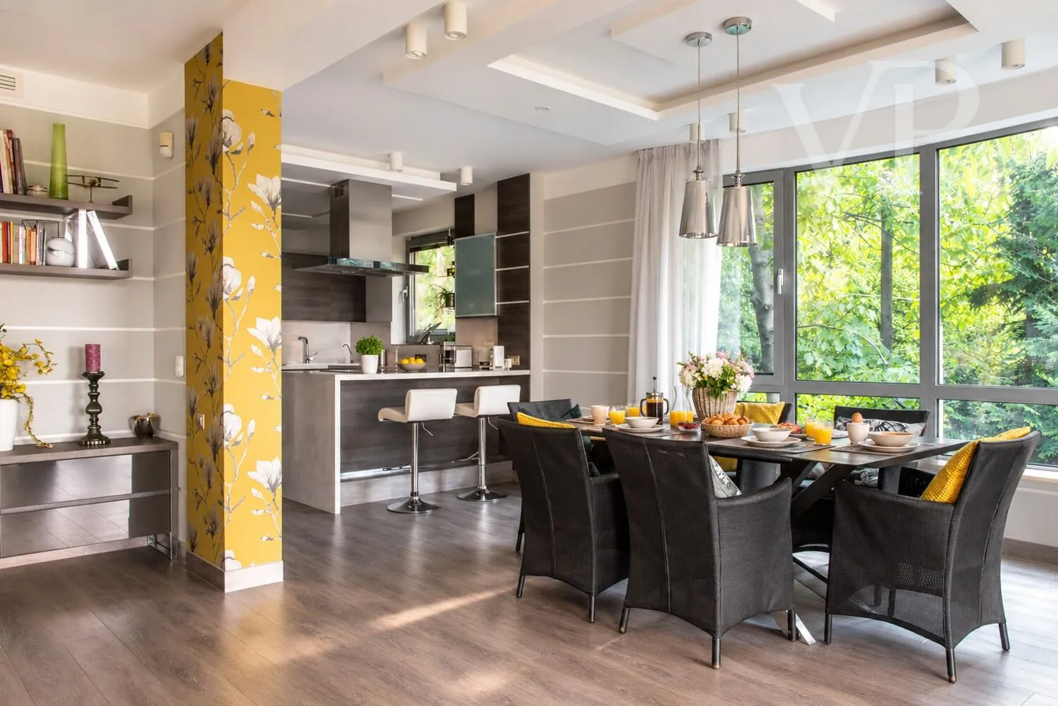 Fényben úszó luxuslakás Törökvészen. Panoráma, privát szféra, elegancia.