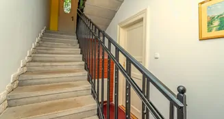 von_poll_real_estate_property_HU25439545_image_23