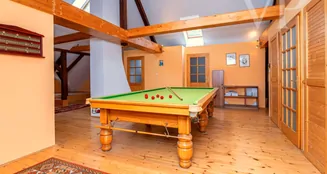 von_poll_real_estate_property_HU25439545_image_20