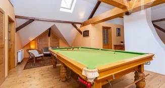 von_poll_real_estate_property_HU25439545_image_17