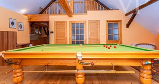 von_poll_real_estate_property_HU25439545_image_18