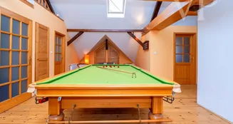 von_poll_real_estate_property_HU25439545_image_16