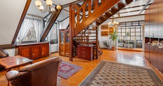 von_poll_real_estate_property_HU25439547_image_1