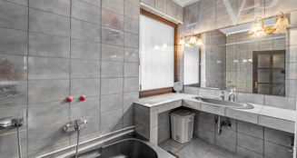 von_poll_real_estate_property_HU25439547_image_10