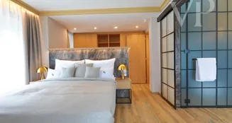 von_poll_real_estate_property_HU25439501_image_34