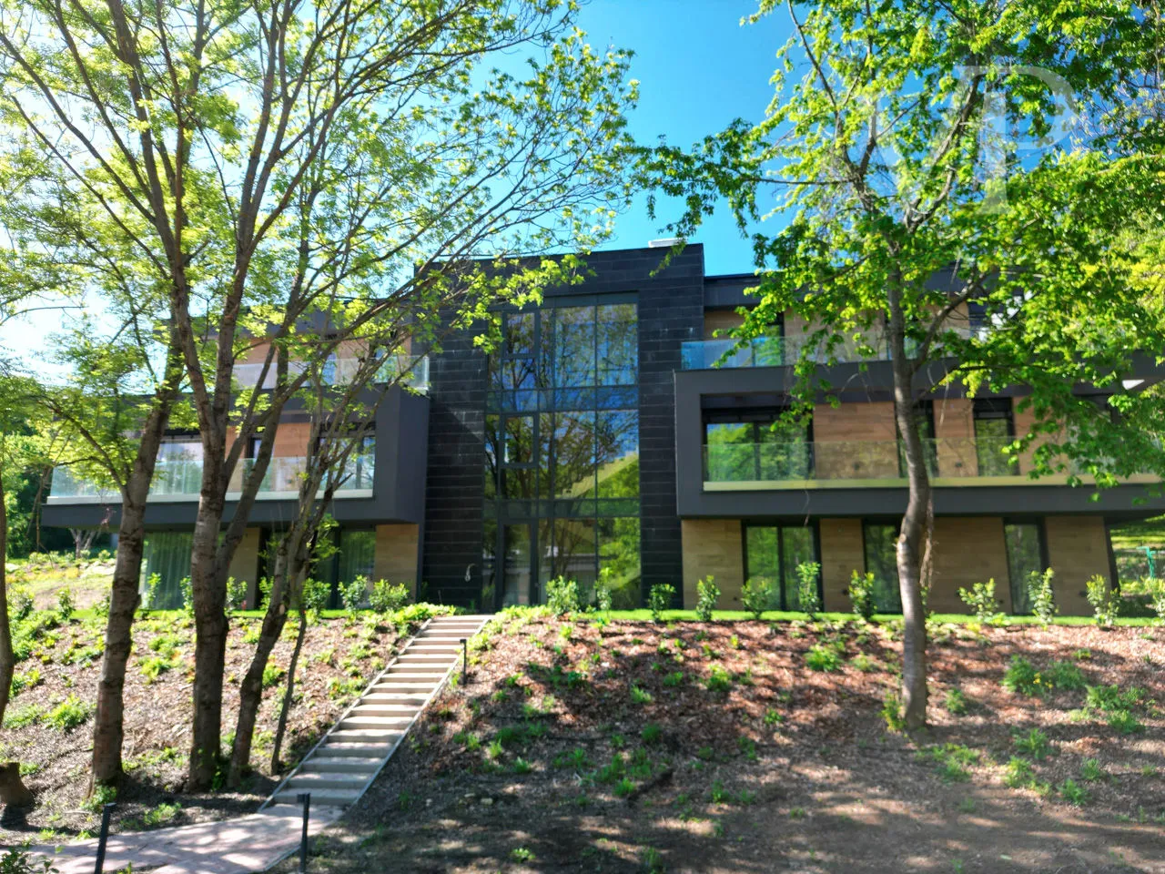 #B4 Luxusappartements in grüner Umgebung im prestigeträchtigen Bezirk von Budapest.