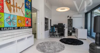 von_poll_real_estate_property_HU25439548_image_18